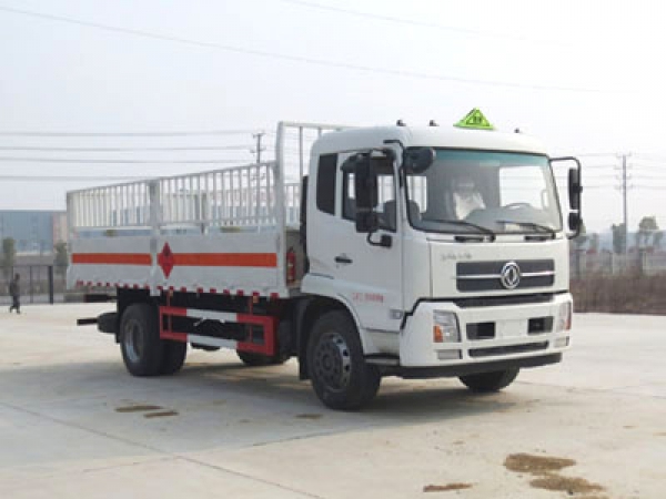 東風(fēng)天錦氣瓶運(yùn)輸車(國五)